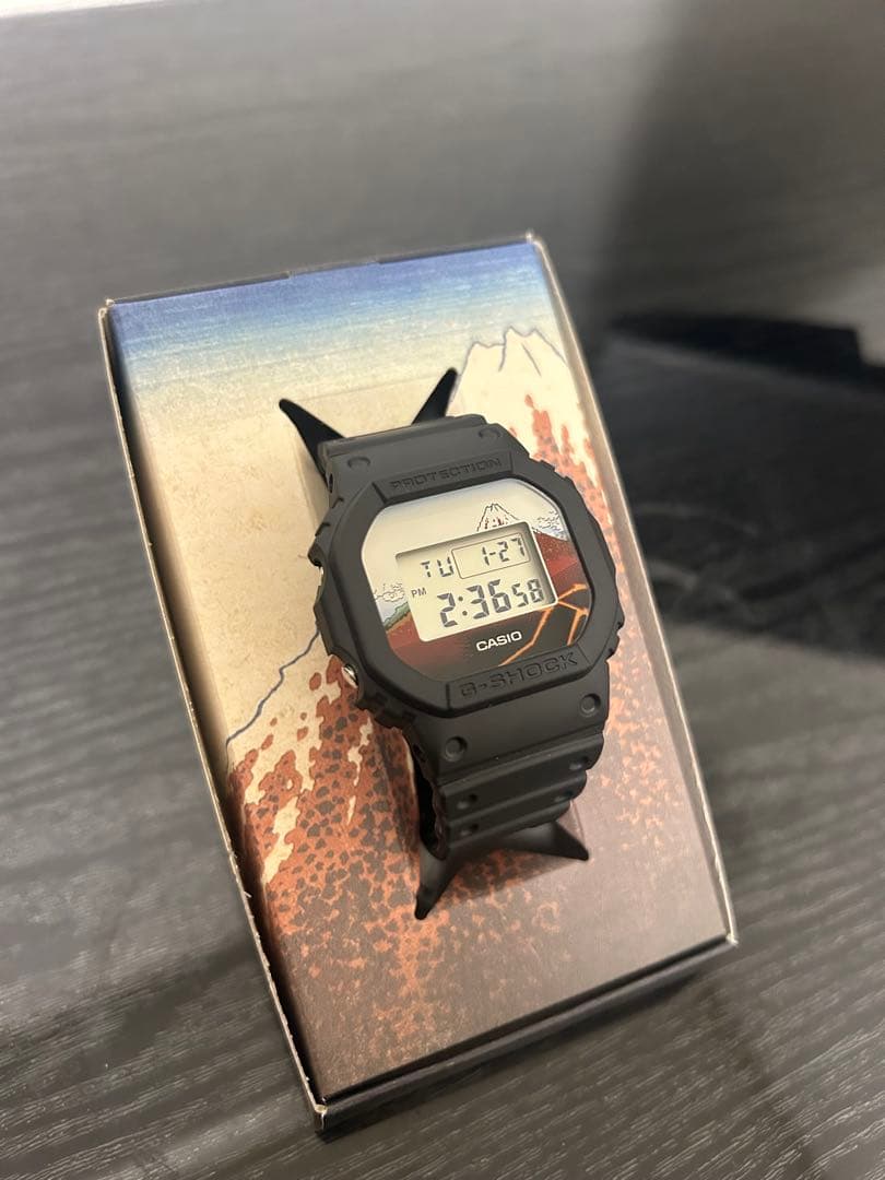 【極美品】G-SHOCK DW-5600KHSH25-1JR 北斎「赤富士」