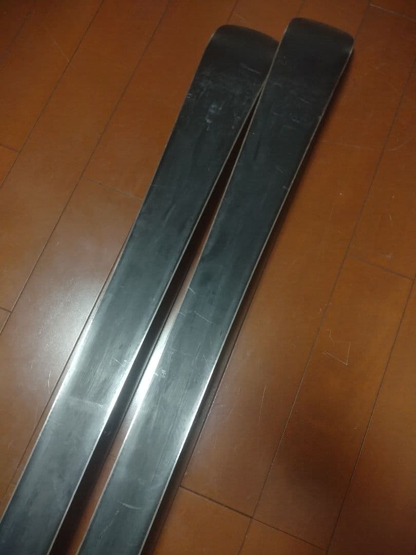 【ミッキーマウス☆】138cm　Hartスキー板セット♪　送料無料！