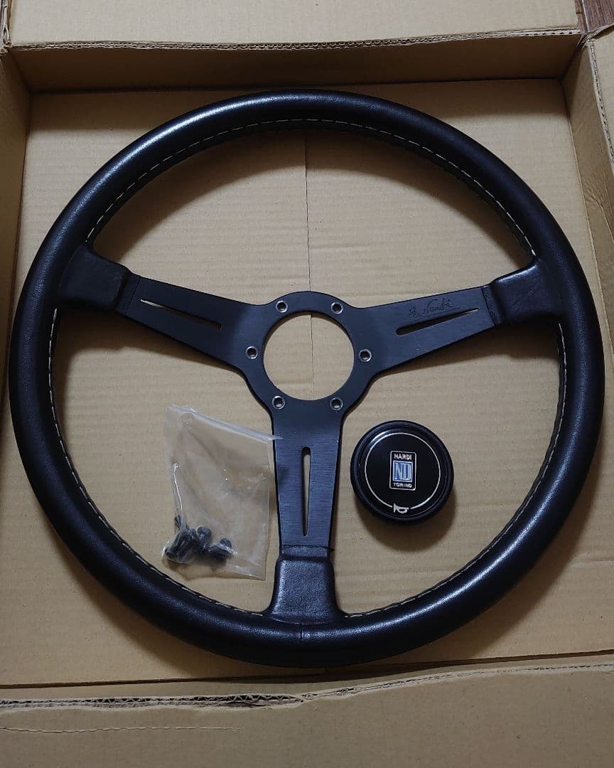 NARDI Classic ブラックスポーク 36φ FET