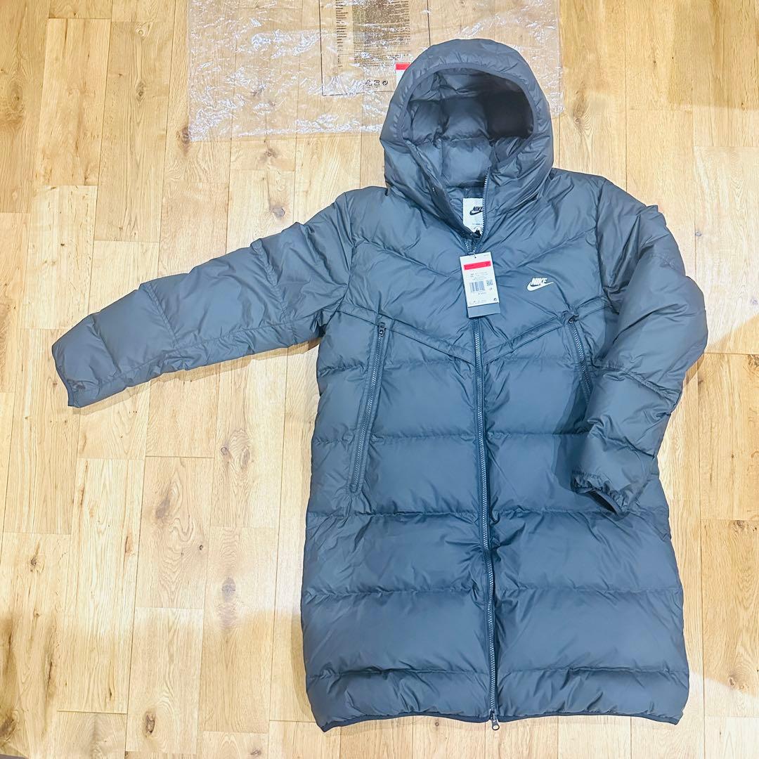 新品未使用タグ付き　Nike ブラック ベンチコート Lサイズ