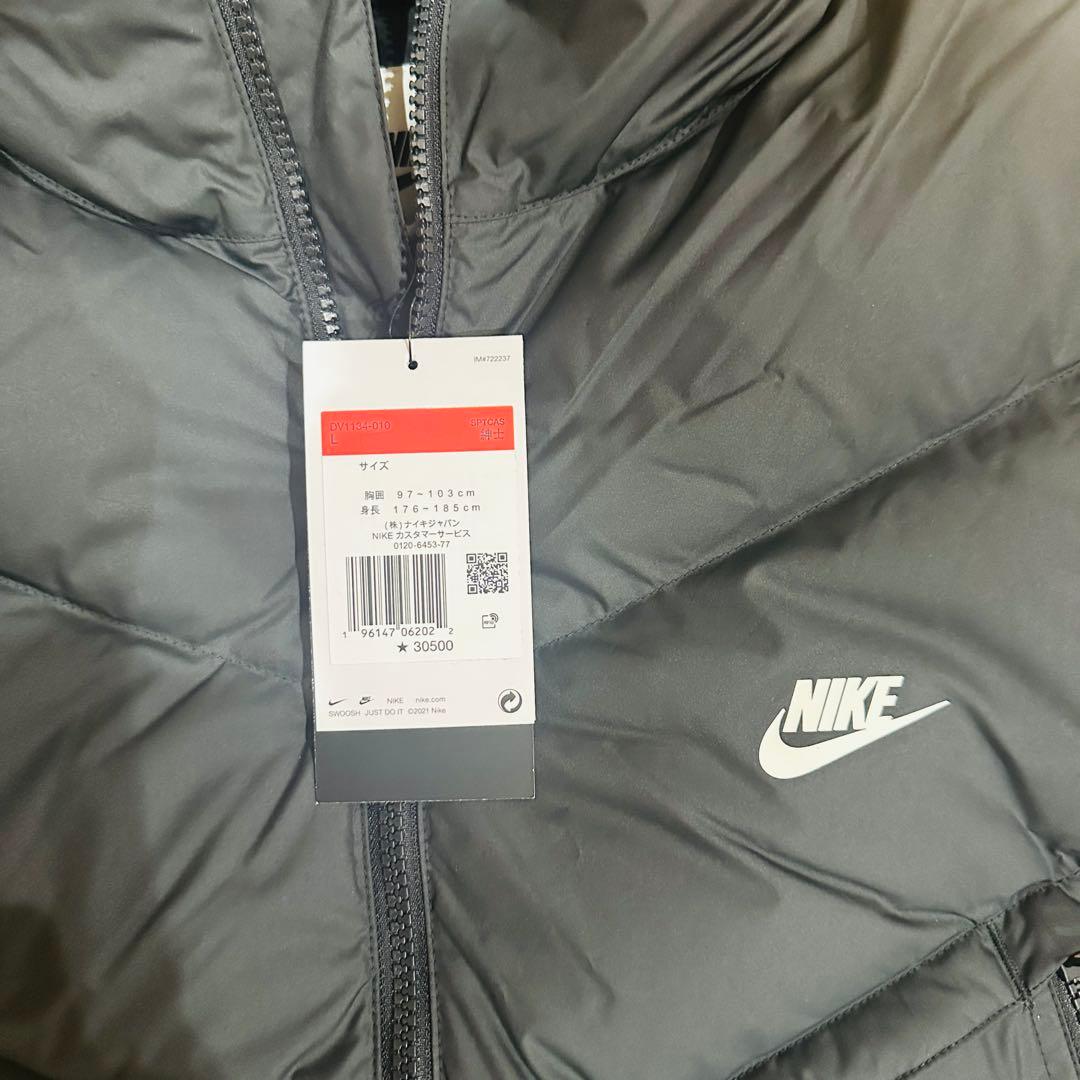 新品未使用タグ付き　Nike ブラック ベンチコート Lサイズ