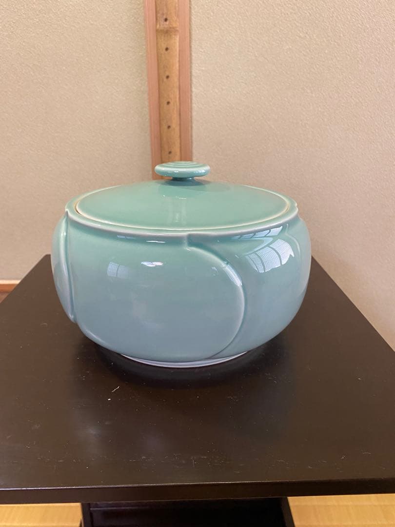 茶道具/水指 加藤藤山『捻梅』青磁 塗蓋　共箱