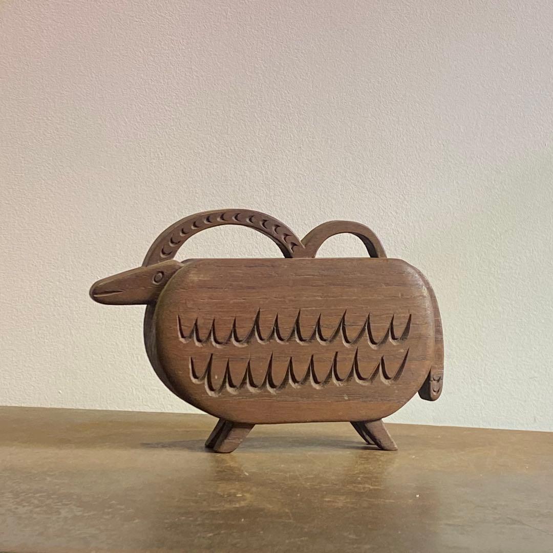 イタリア 木彫りの野生の羊アンティーク