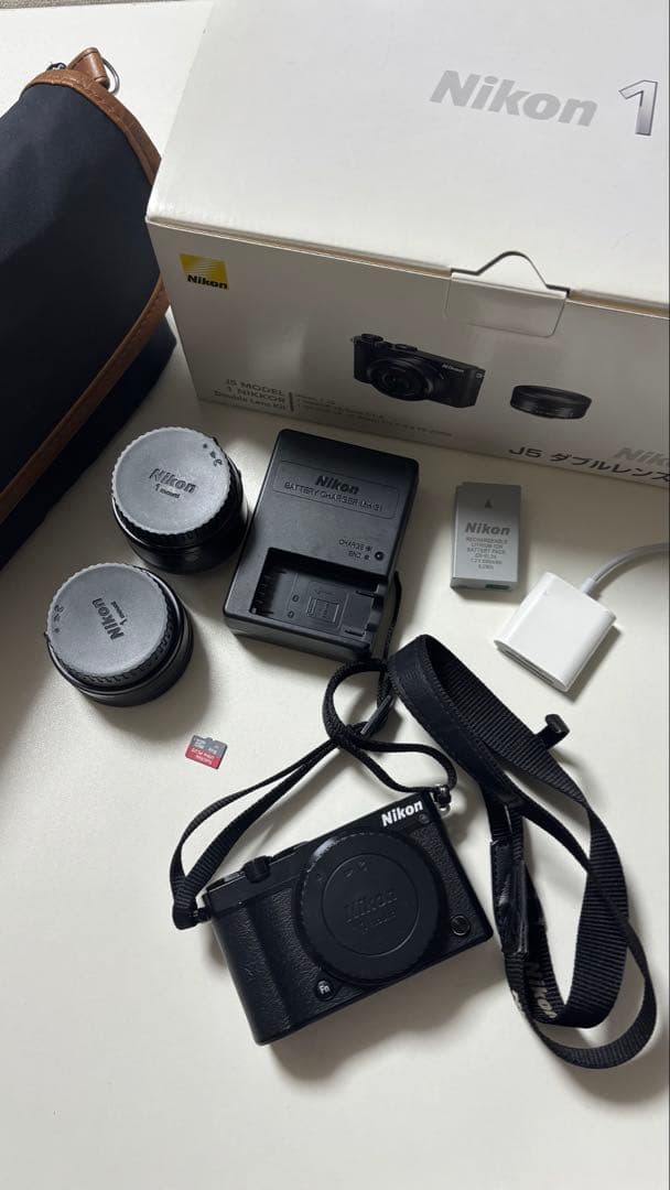 Nikon 1 J5 ミラーレスカメラ レンズ2本付き