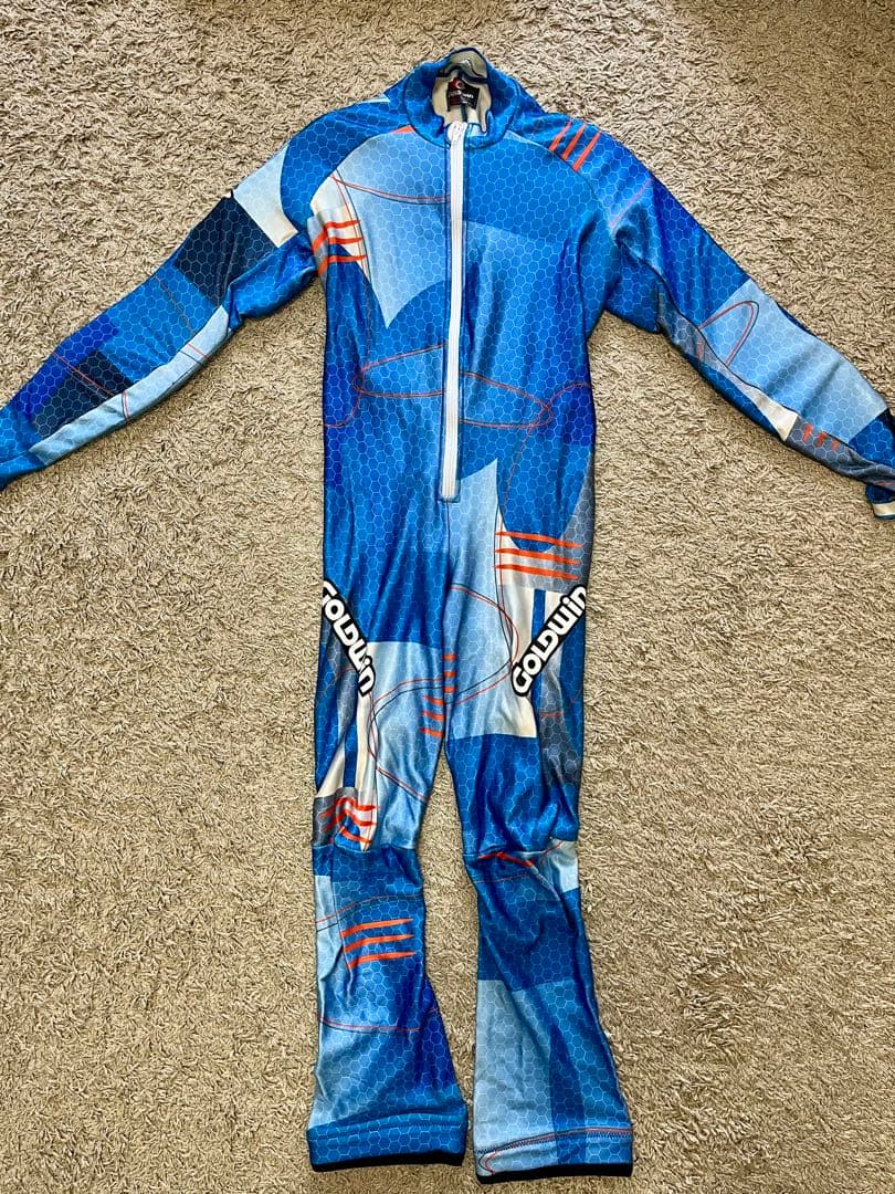 スキー　ワンピース