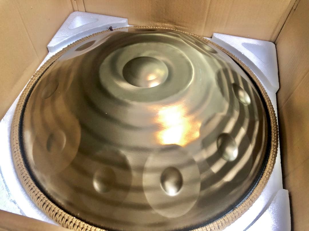 ハンドパン　56センチ　10音　A3＝440Hz Dマイナー