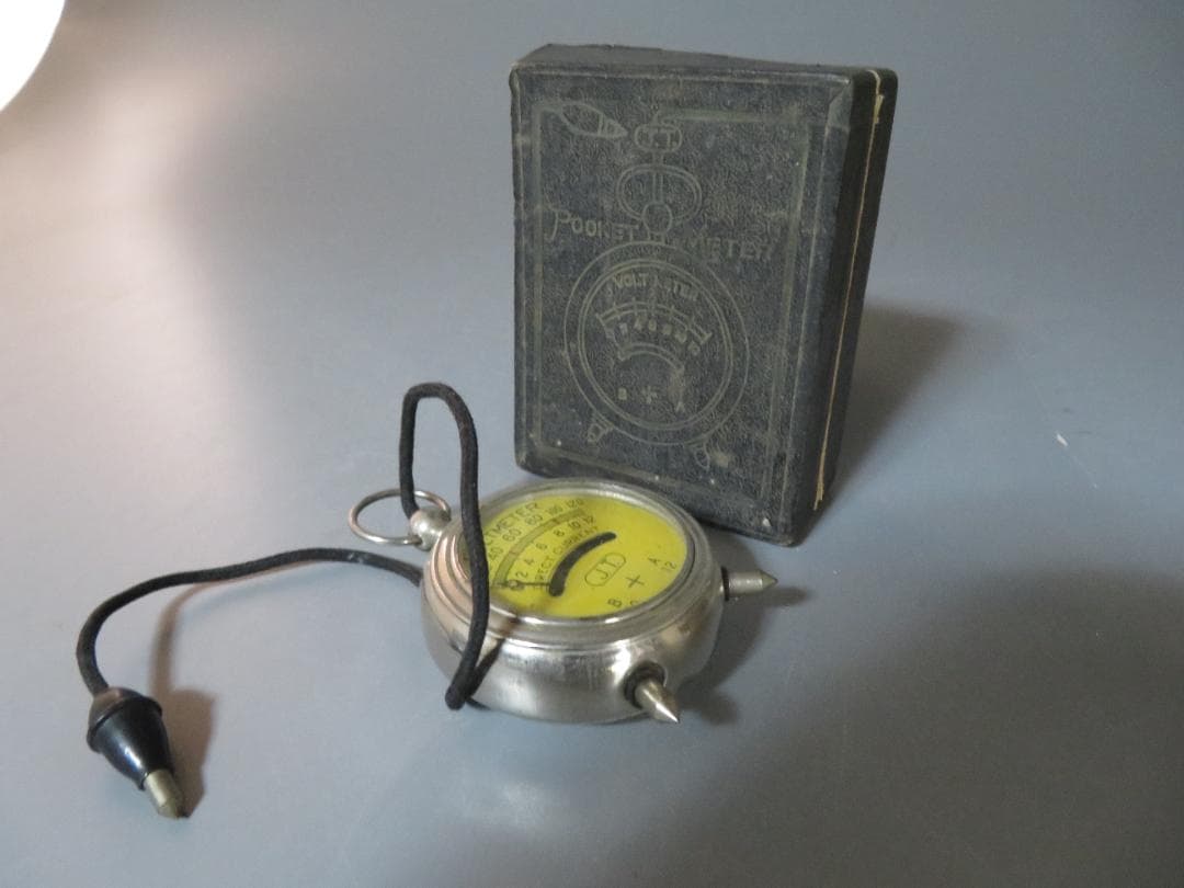 ◆245◆【レア】Vintage volt meter ボルトメータ－ ラジオ