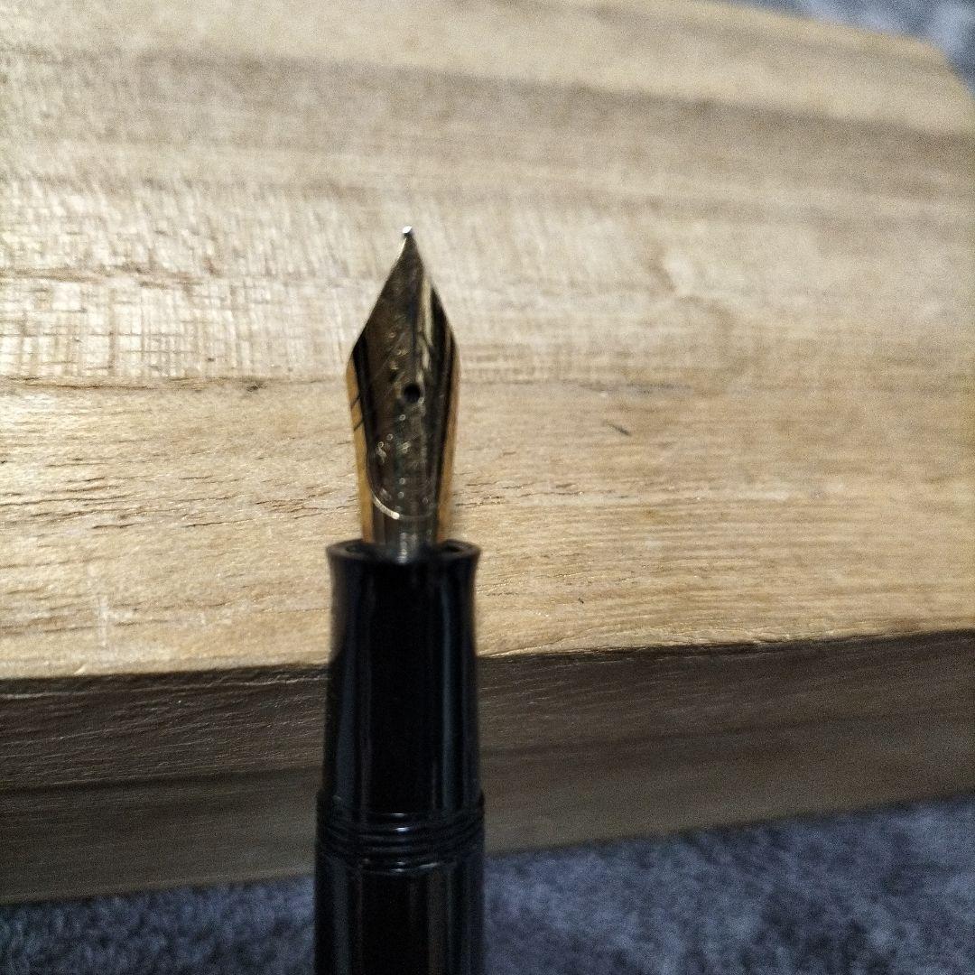 14K　PELIKAN 黒のストライプ模様 万年筆