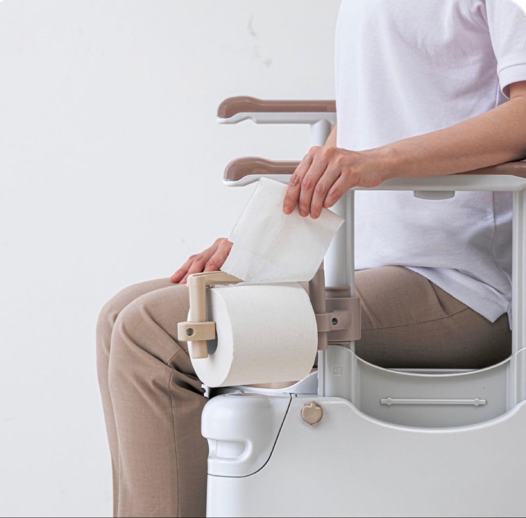 安寿　ポータブルトイレ 暖房便座　快適脱臭　アームレスト付き　アロン化成