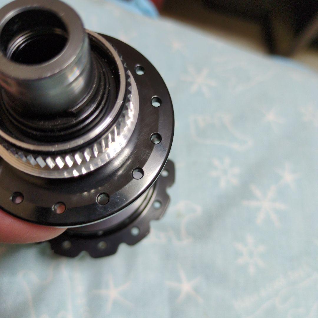 SHIMANO XTR FH-M9111 142/ 28H Microスプライン