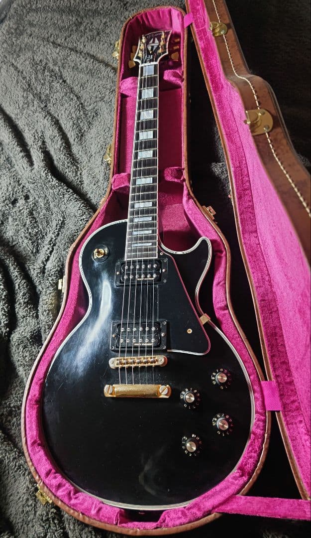 ダグ　Gibson Les Paul Custom VOS