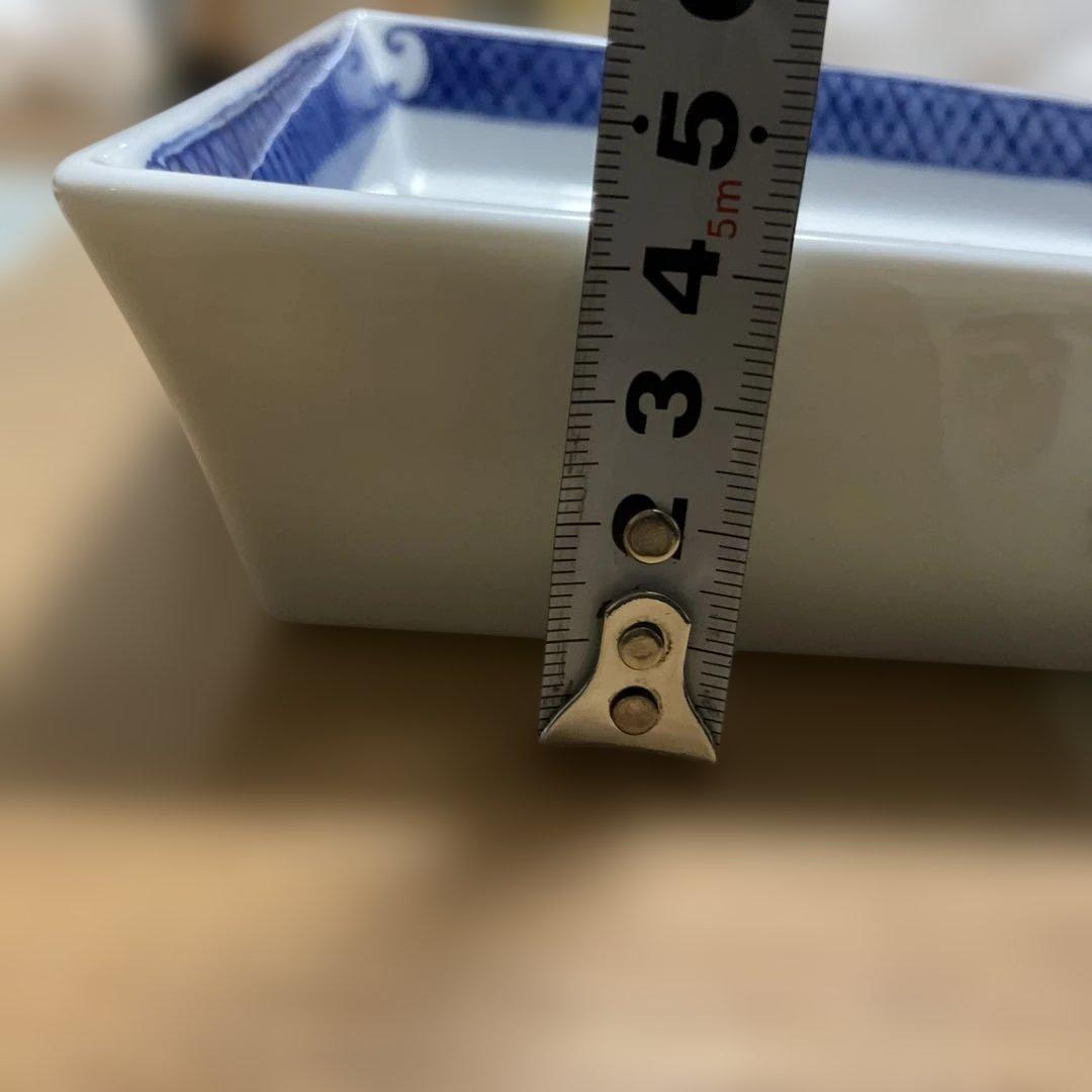 横浜南蛮柄絵図の絵皿