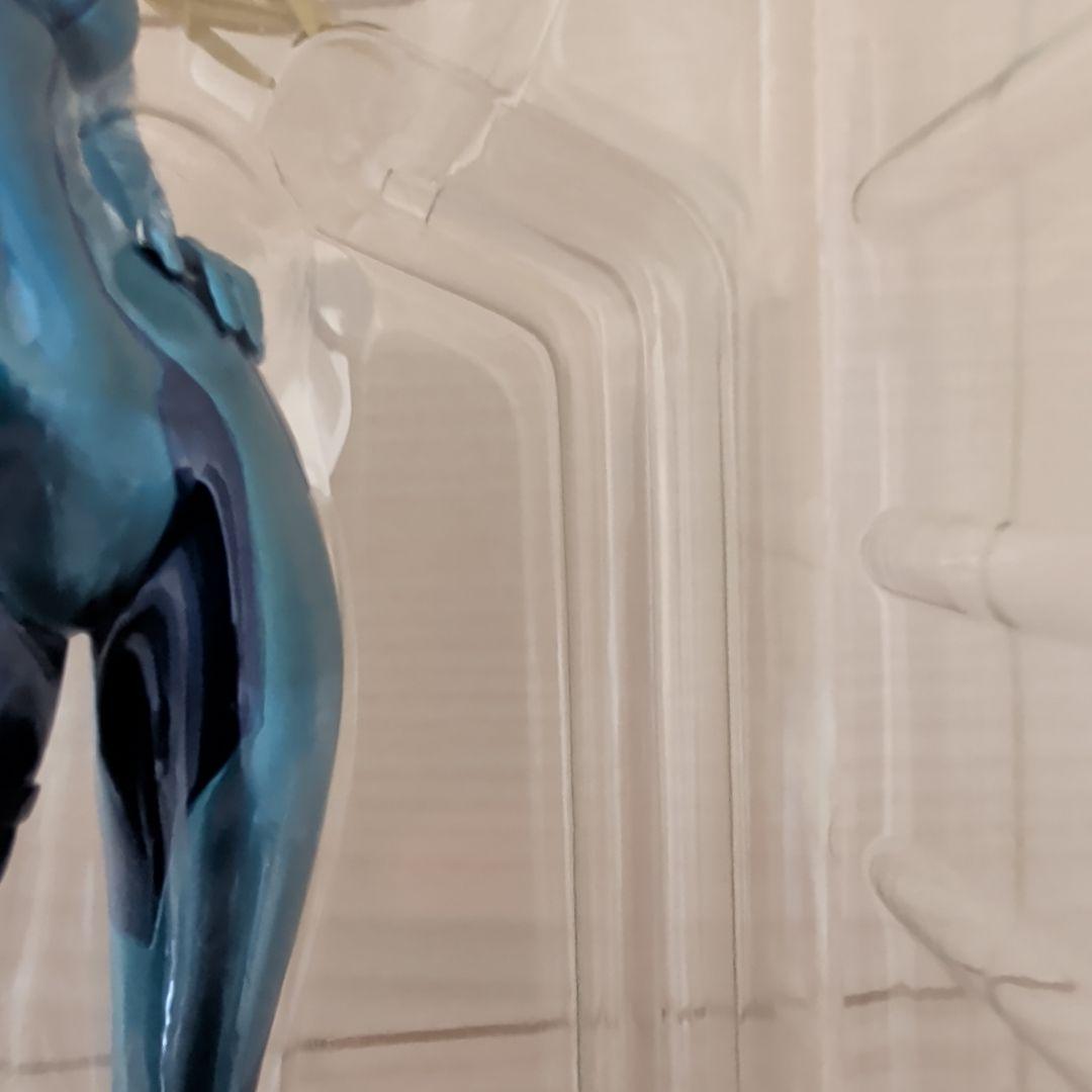 サムス・アラン メトロイド Other M ゼロスーツ フィギュア