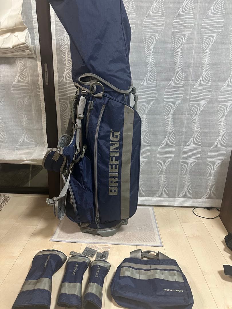 BRIEFINGキャディバッグ3.1kg 9.5型 CR-4