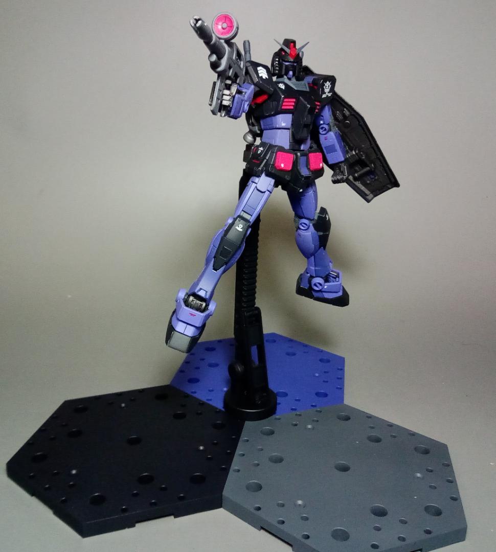 RG ガンダム ドムアーマー 黒い三連星 専用 鹵獲改修機 ガンプラ 完成品