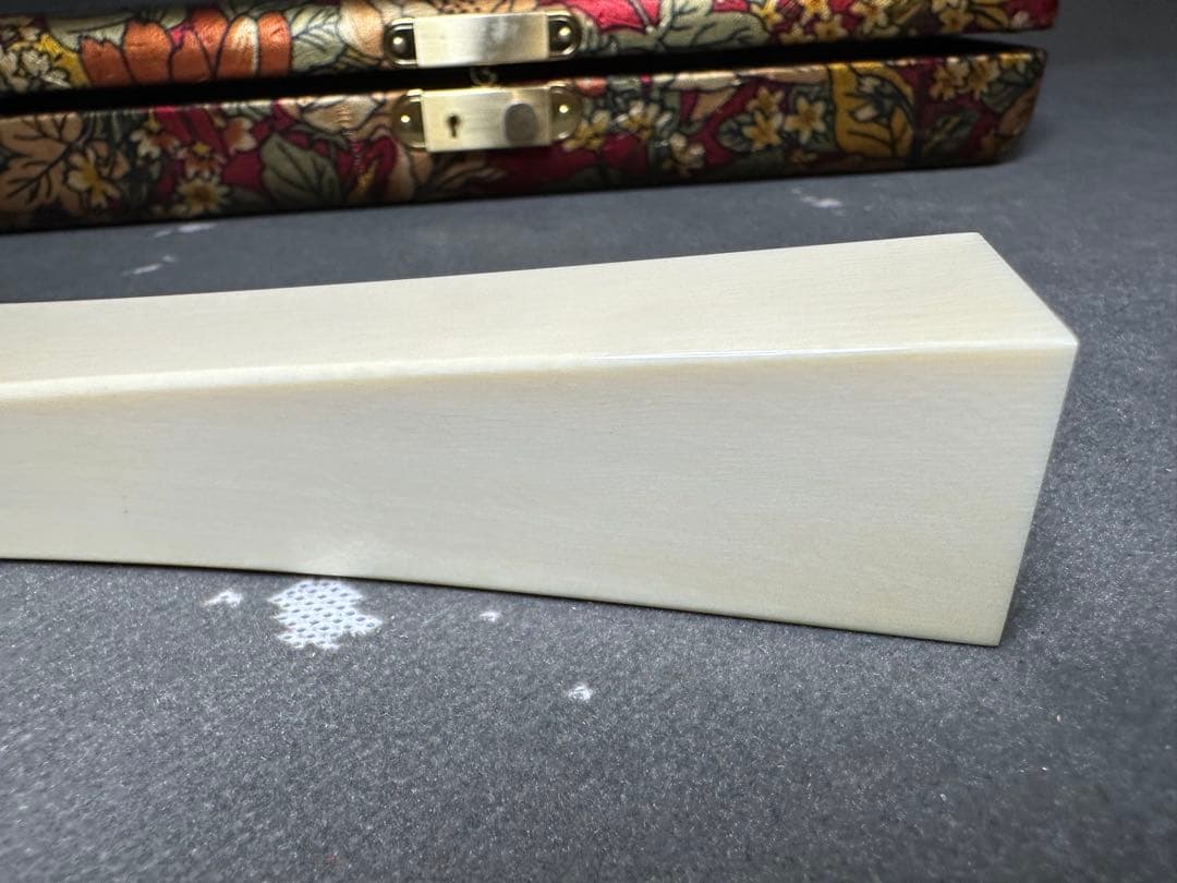 極上　高級　津軽三味線　撥　バチ　天然素材　和楽器　民謡　アンティーク　細密細工