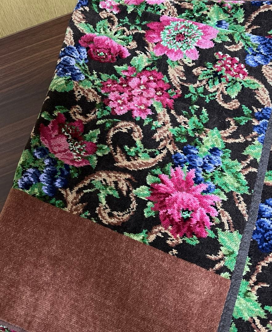 新品 未使用 フェイラー FEILER バスタオル 大きめタオル 花柄