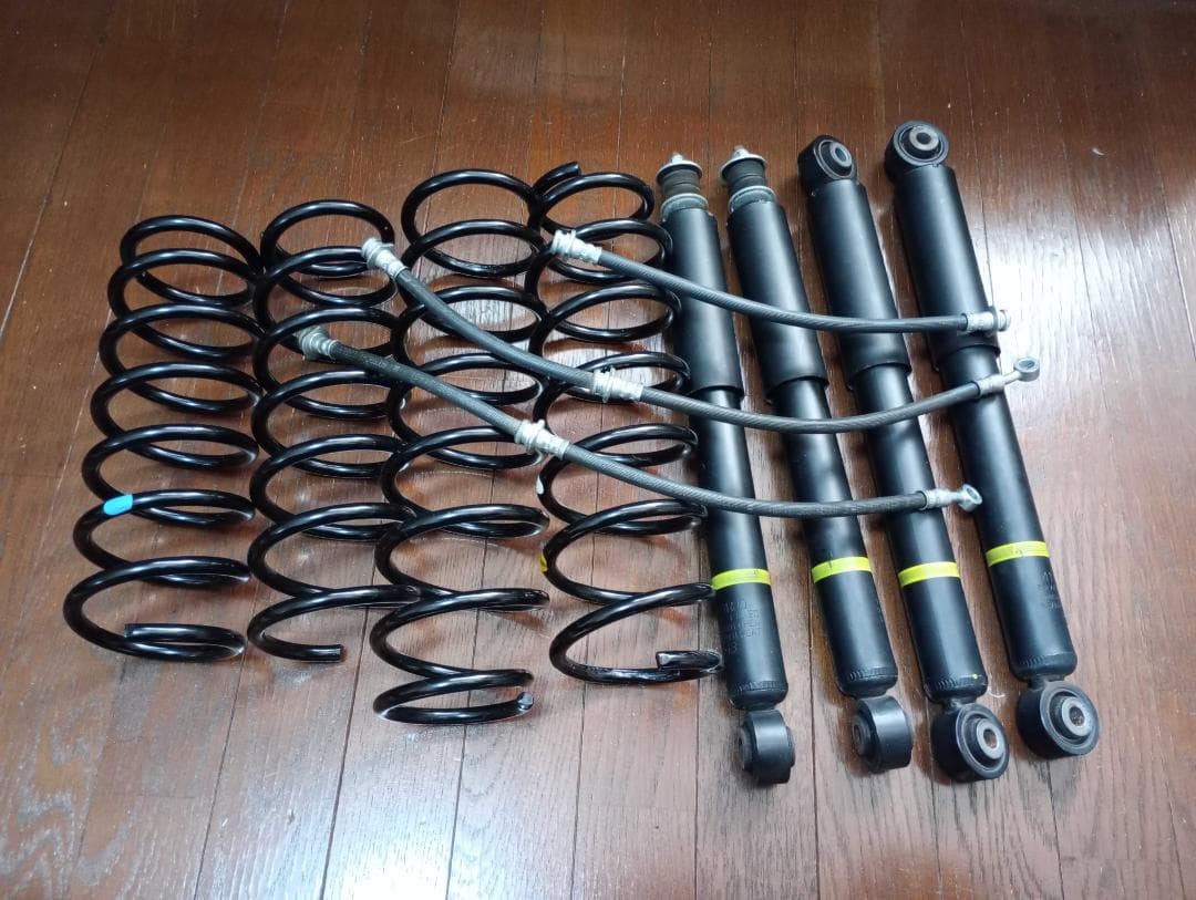 JB64 ジムニー 純正 ショックアブソーバー スプリング ブレーキホース
