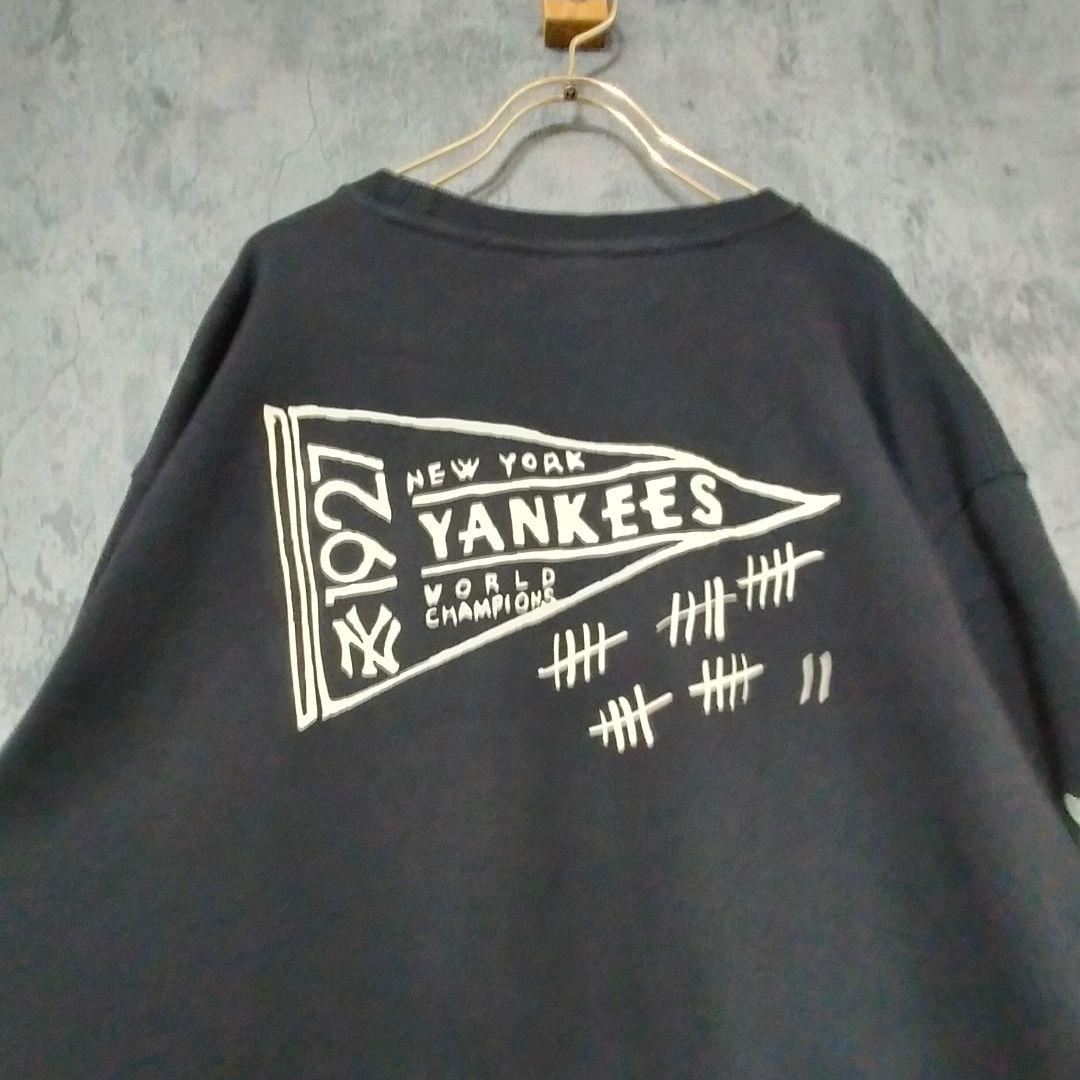 【美品】(3XL) ニューエラ ヤンキース トレーナー ビックプリント ロゴ