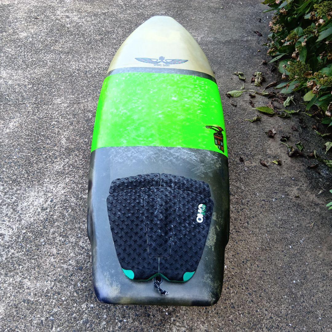 【千葉発】ＶＯＮ ＳＯＬ ファンボード グリーン/グレー 5フィン