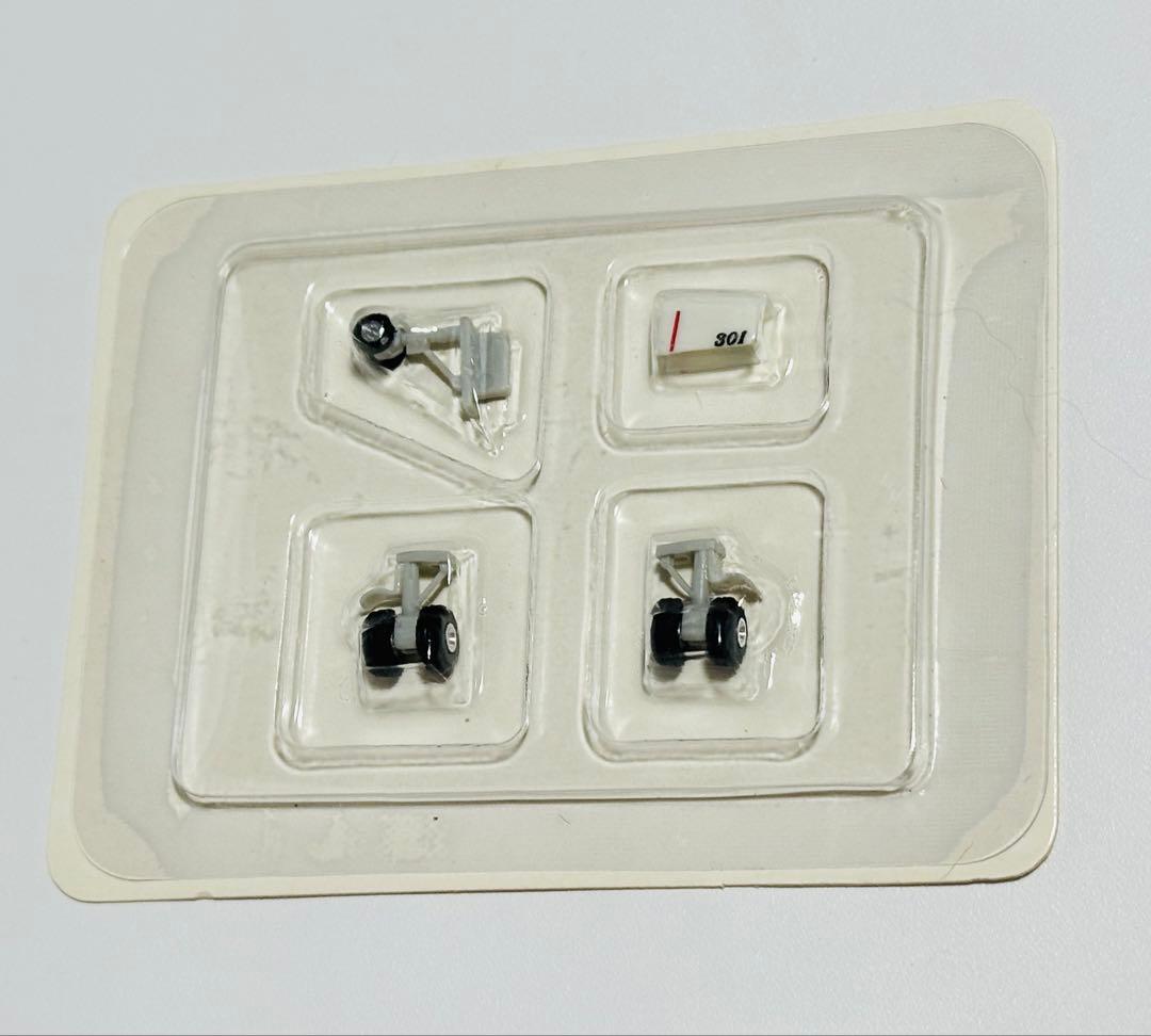 hogan 1/200 AIRDO B737-500 クロスウィング