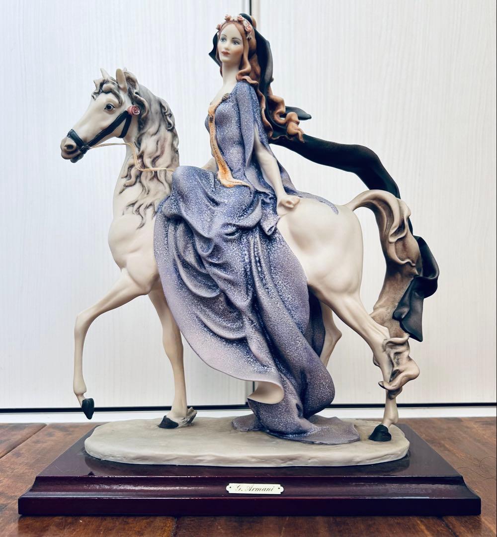 Giuseppe Armani Lady On Horseジュゼッペ アルマーニ