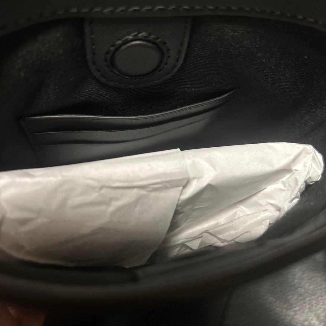 新品　コーチレザー スマホバック　ショルダーバッグ　携帯ポーチ