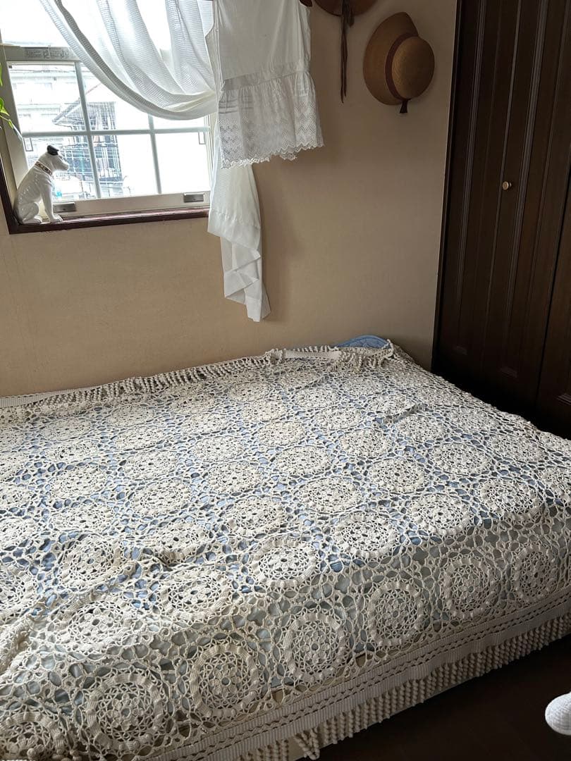 LEO　　　☆フランスアンティーク　フリンジ付きレースカバー☆