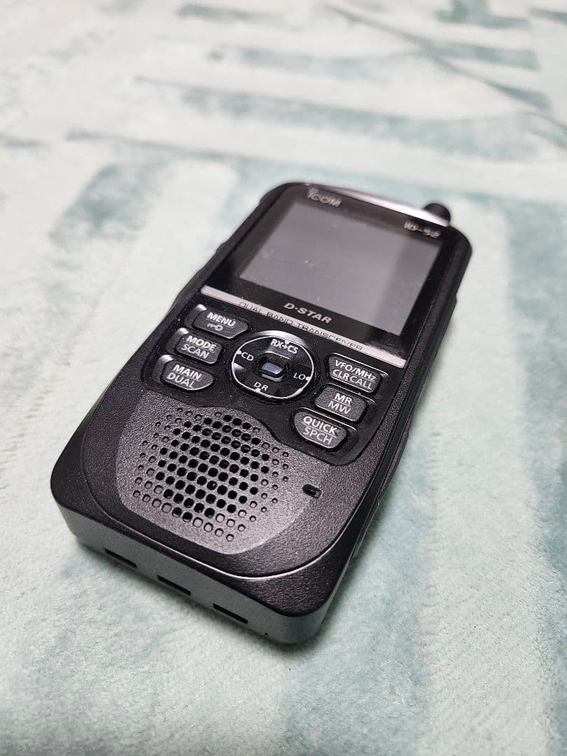 ICOM ID-52 トランシーバー アンテナ付き