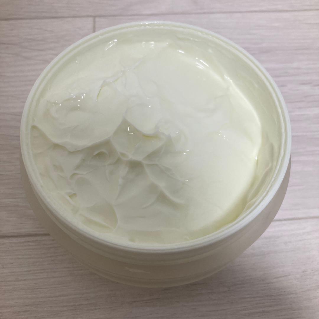 CHANEL チャンス　オー　フレッシュ　ボディクリーム