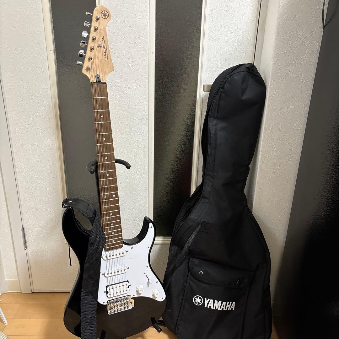 Yamaha PACIFICA ブラックエレキギター
