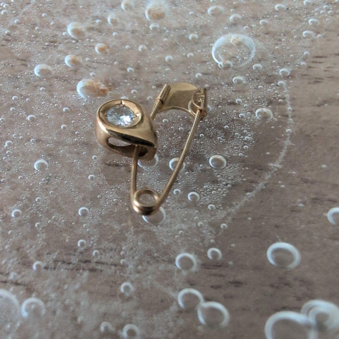 ♪金とダイアモンド〜ピン型ブローチ