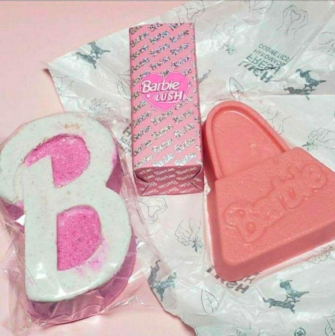 廃盤レア LUSH ラッシュ バービーコラボ 香水 石鹸 バスボム 3点セット