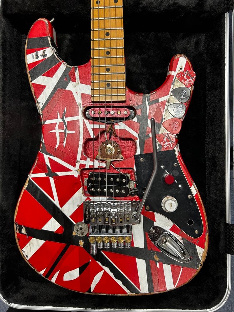 JUMP mv仕様！ペイサーヘッドフランキー!EVH p.u/floydrose