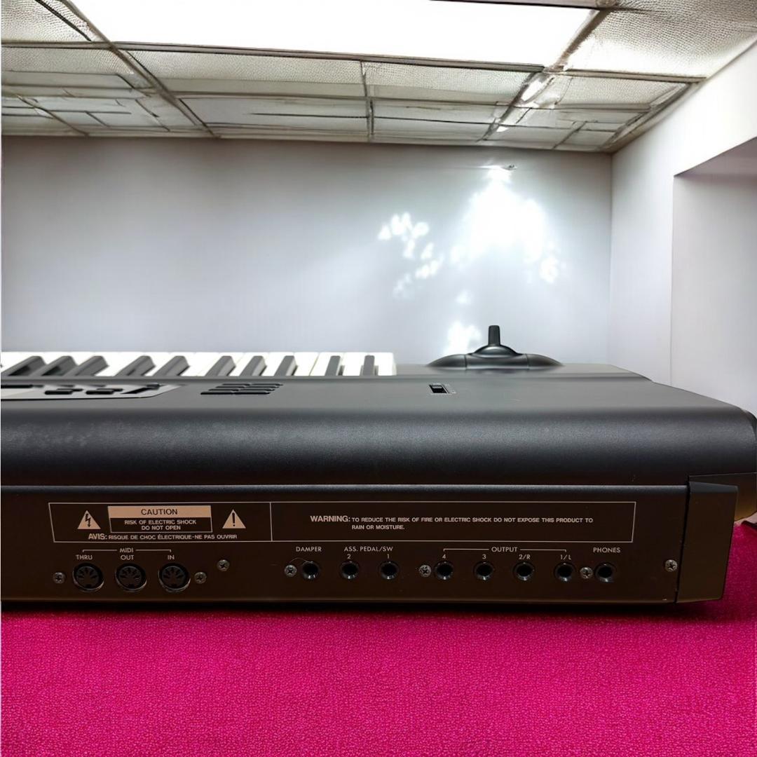 ☆美品 コルグ 01/W FD 61鍵 シンセサイザー ワークステーション