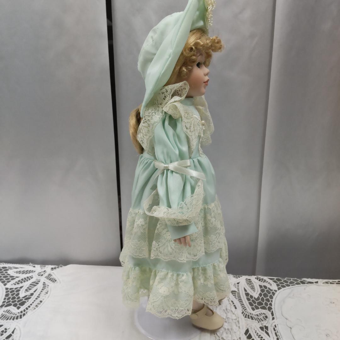 ドール　人形　アンティーク風　西洋人形