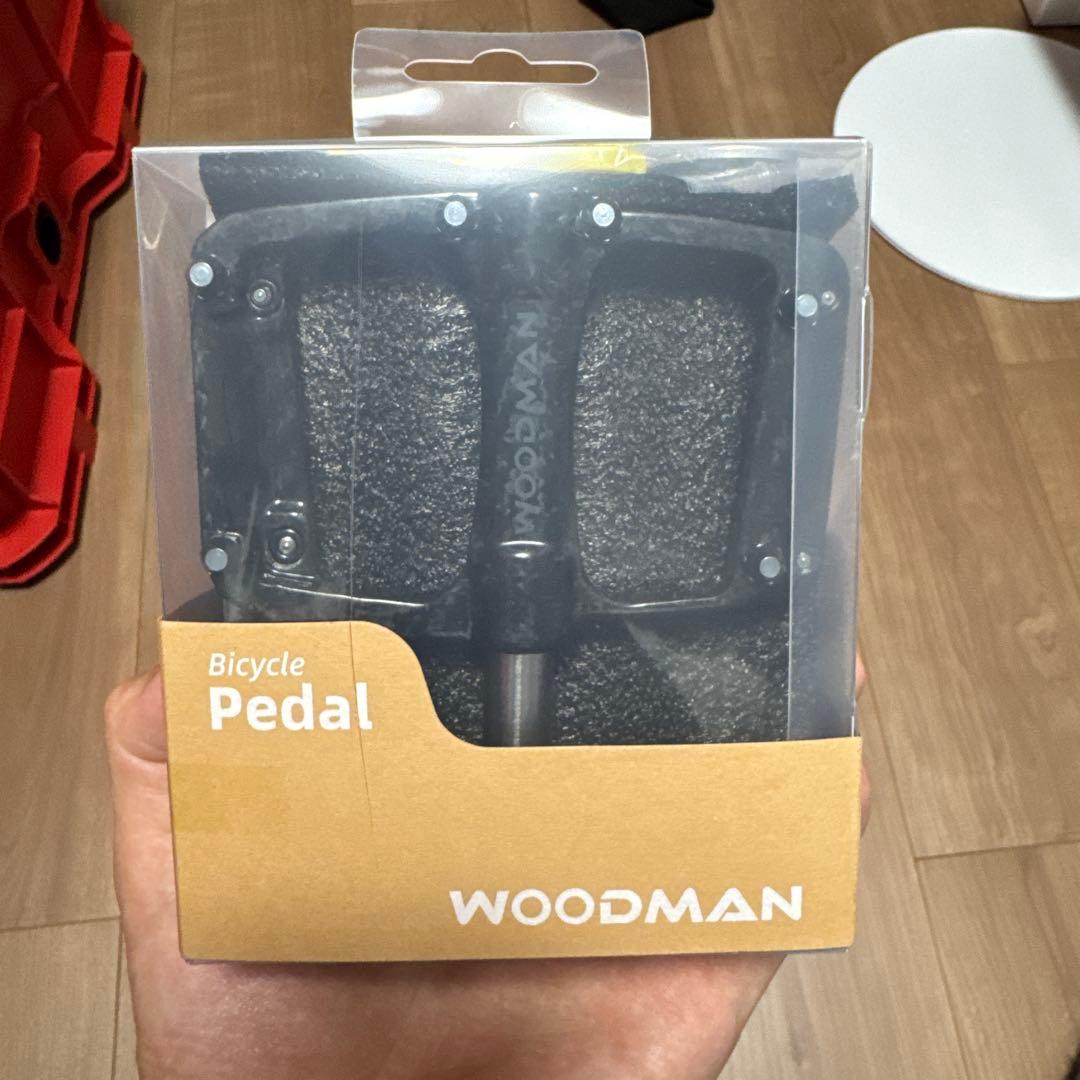 woodman自転車ペダル 炭素繊維の材質 チタン合金中軸 brompton用