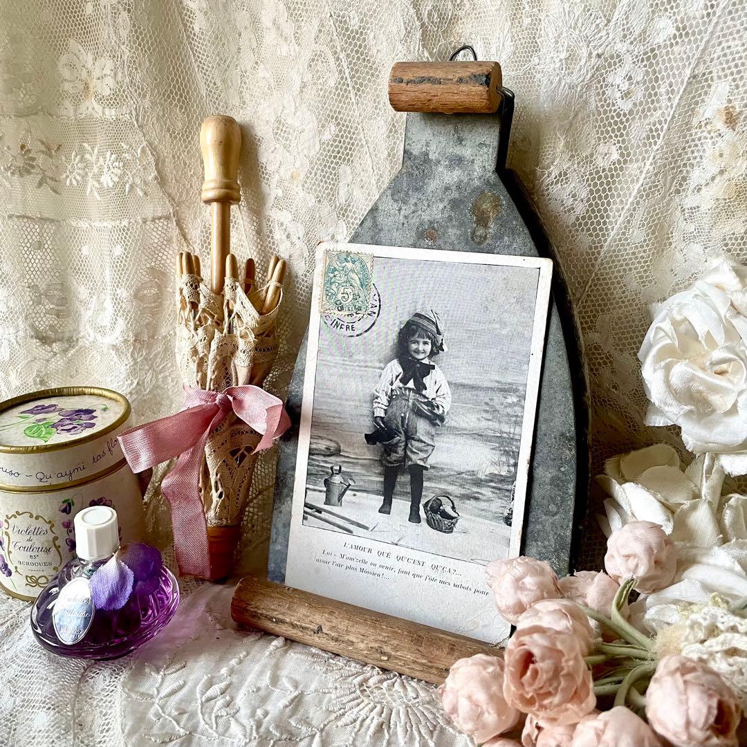 木と金属のアイロン台　北欧ヴィンテージ　アンティーク　フォトスタンド　フレーム