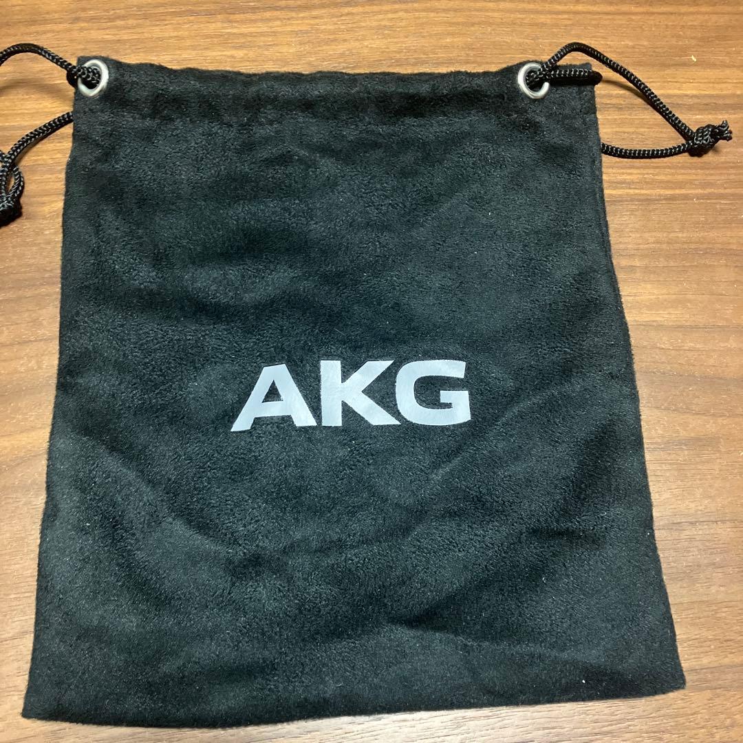 AKG DJ181 UE - 究極の低音 DJ用ヘッドホン ブラック