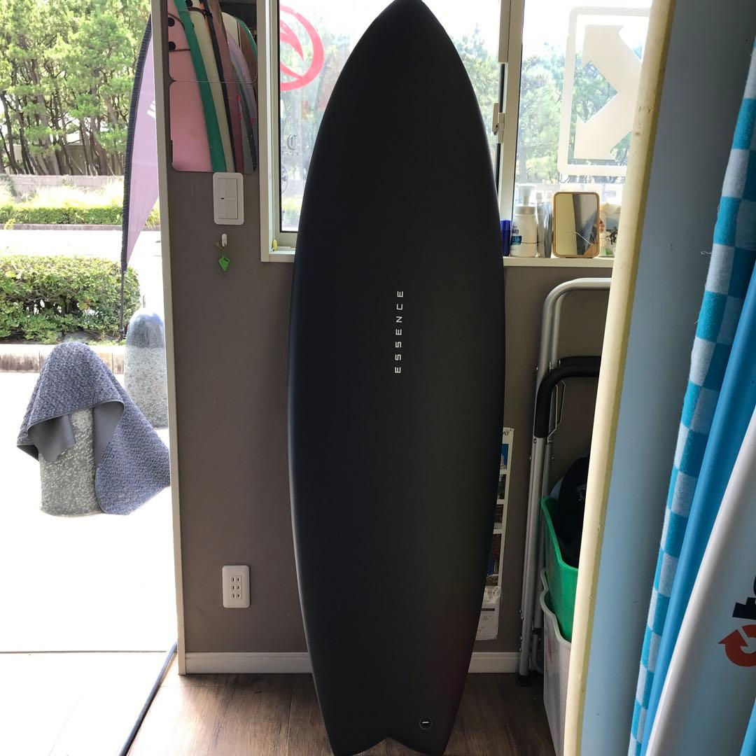 ESSENCE ブラックショートボード5,10カーボン　サーフボード最強