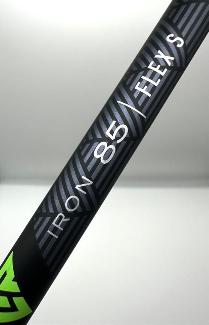 中古美品｜ゼクシオX｜EKS4番アイアン2023年｜トラビルTRAVIL85