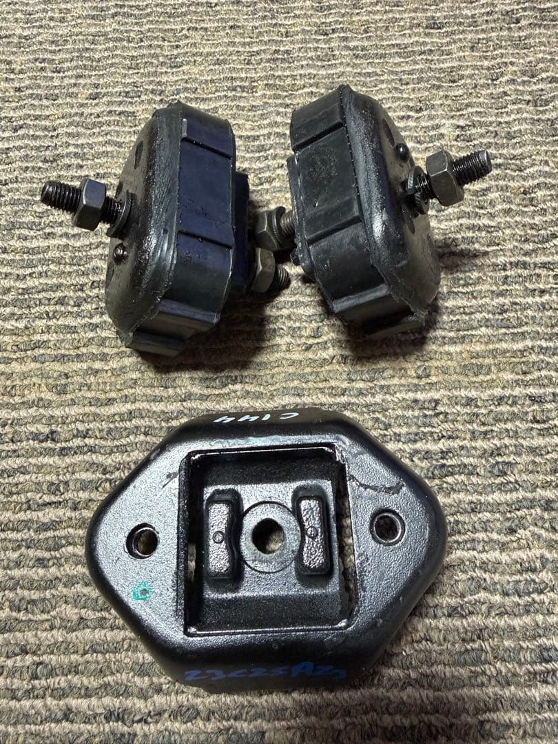 スズキ ジムニー JA11 エンジンマウント 前後 3点セット