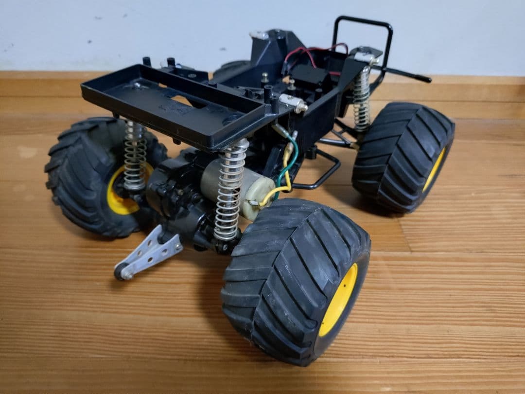 カ*ヤ様 タミヤ　ランチボックス　サーボ　モーター付　オフロード　ラジコン