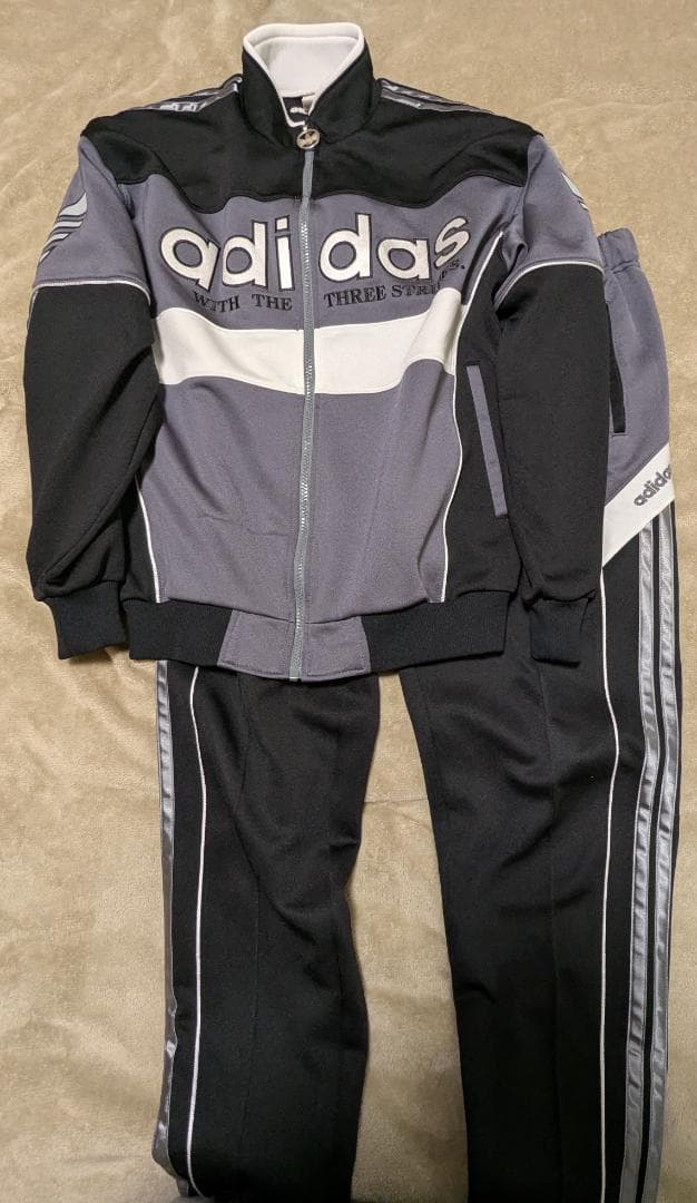 希少 L-O デサント製 adidas トラックジャケット セットアップ 90s