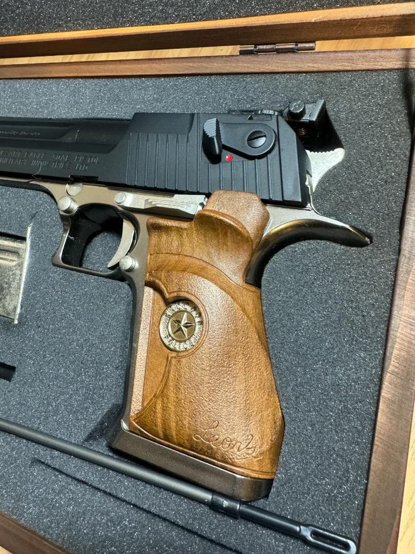 バイオハザード2 デザートイーグル 50AE