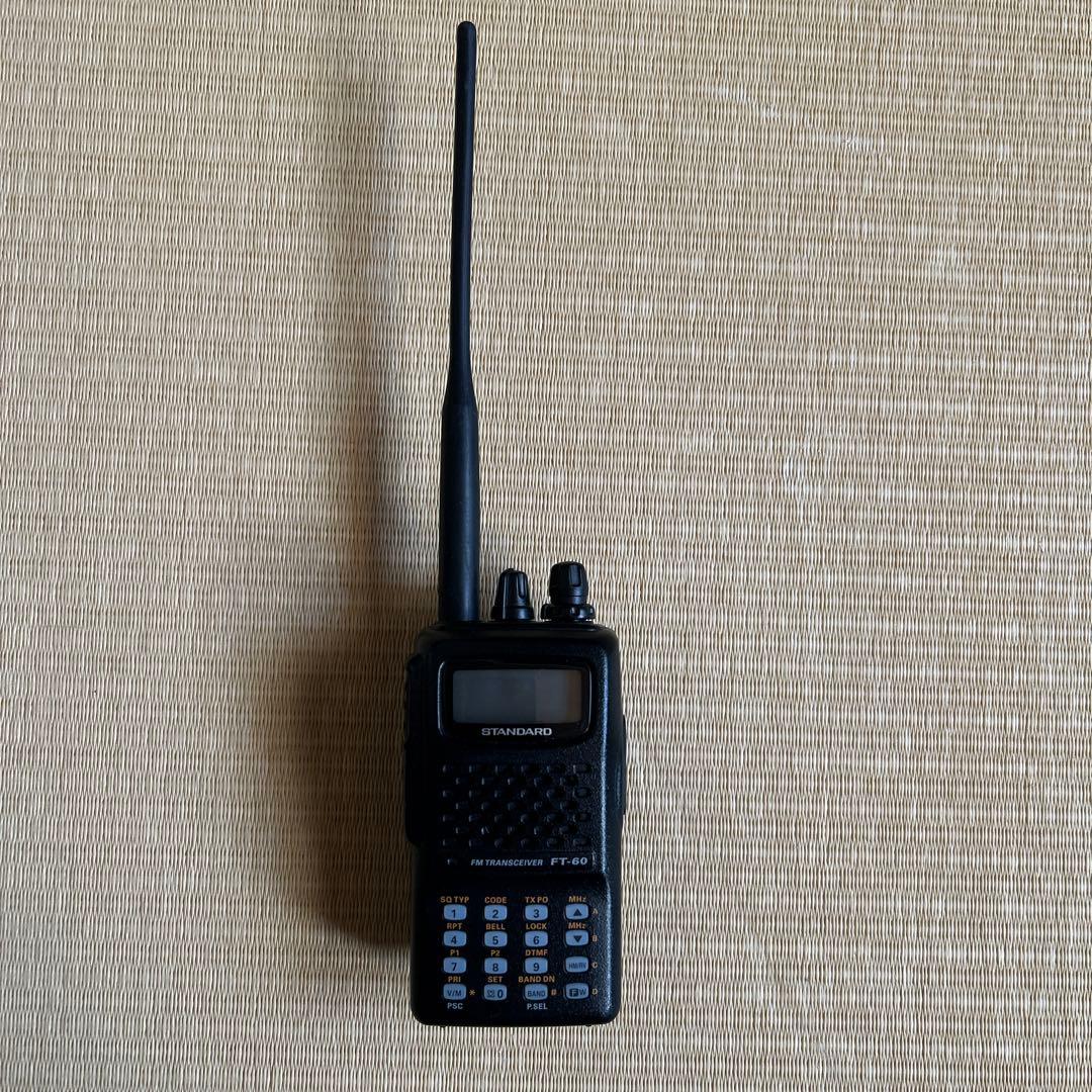アマチュア無線機　スタンダード FT-60