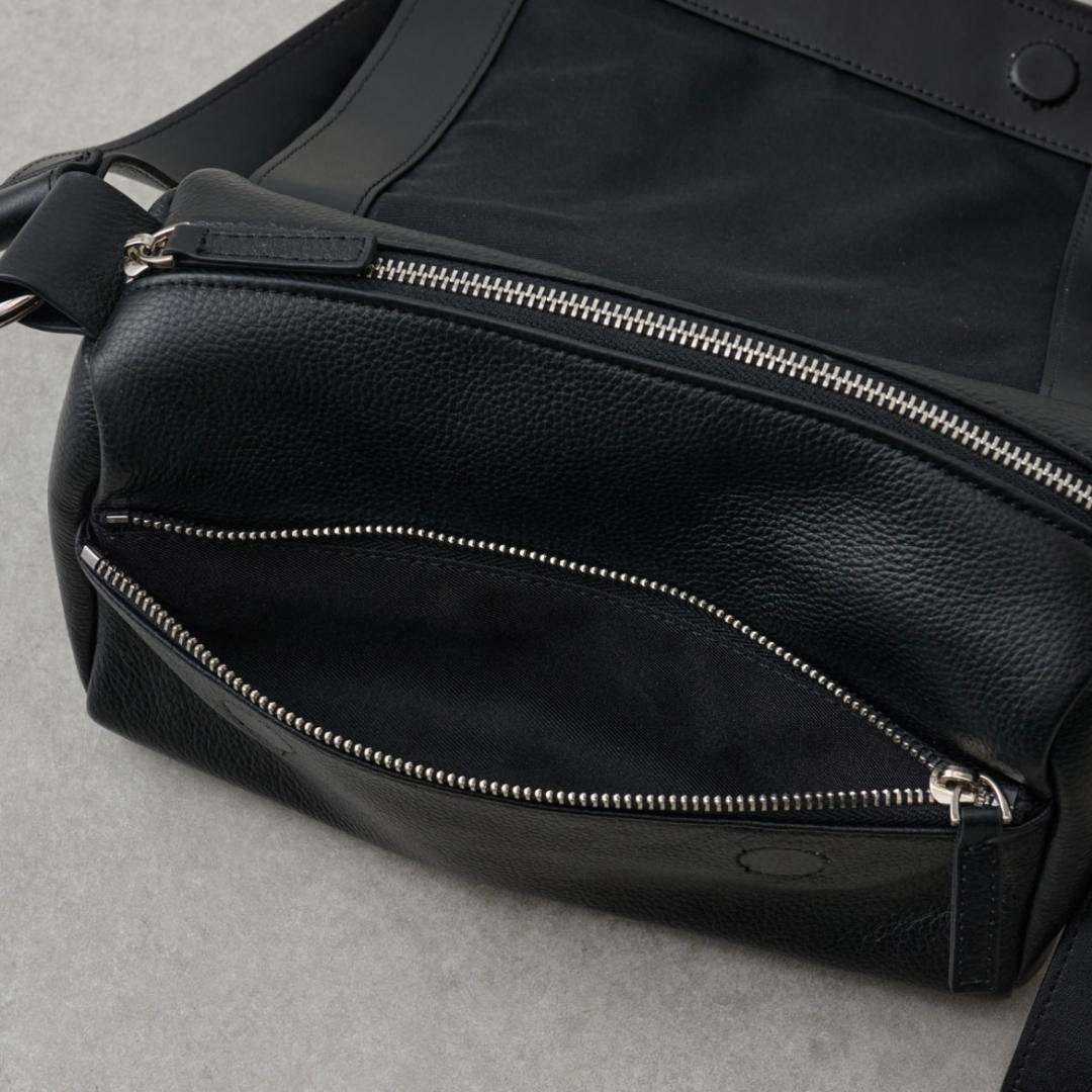 ★連休価格★【新品タグ付】ビアズリー レザー ボディバッグ + 替ベルトセット2