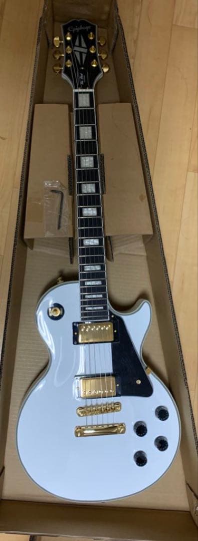 ギター Les Paul Custom Alpine White