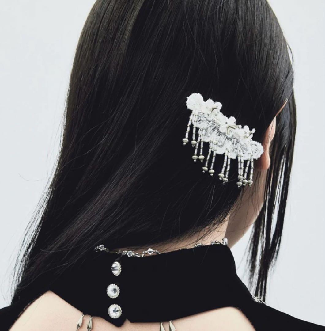  bijou mini barrette white 右　タナカダイスケ