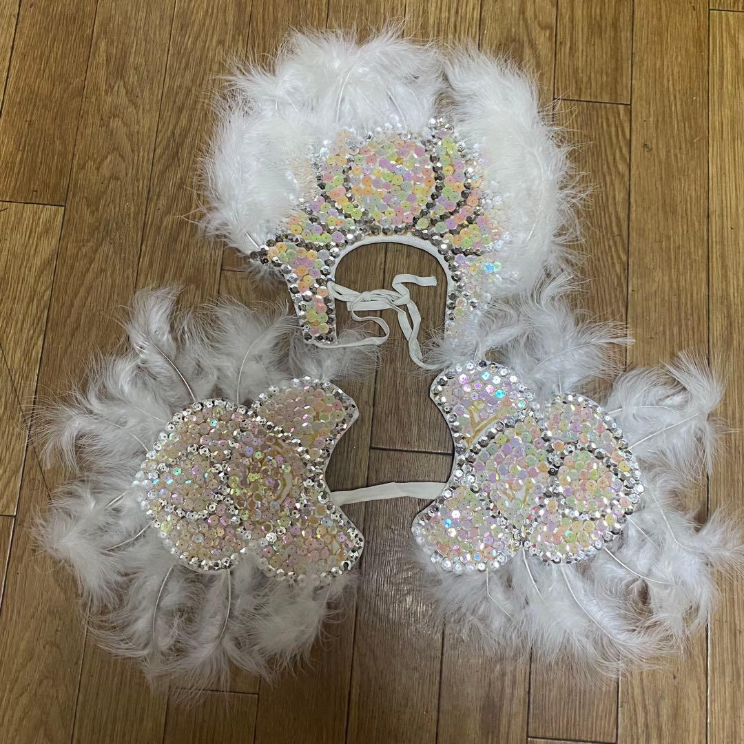 羽&スパンコール装飾ダンスコスチューム